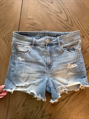 American Eagle Outfitters Light Wash Distressed Denim Cutoff Shorts